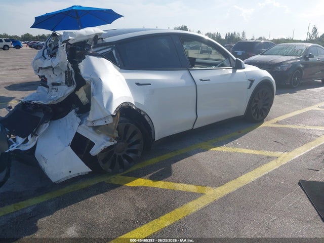 Aukcja sprzedaży 2022 Tesla Model Y Performance Dual Motor All-wheel Drive, vin: 7SAYGDEF0NF323690, numer aukcji: 45465392