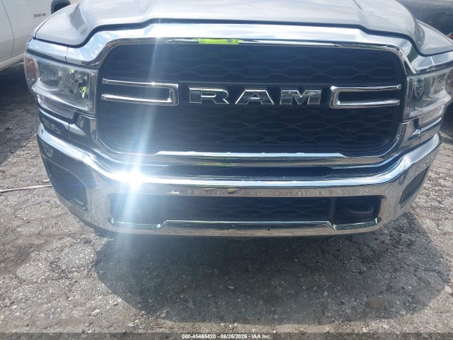 Продажа на аукционе авто 2024 Ram 2500 Tradesman  4x4 6'4 Box, vin: 3C6UR5CL3RG330967, номер лота: 45465420