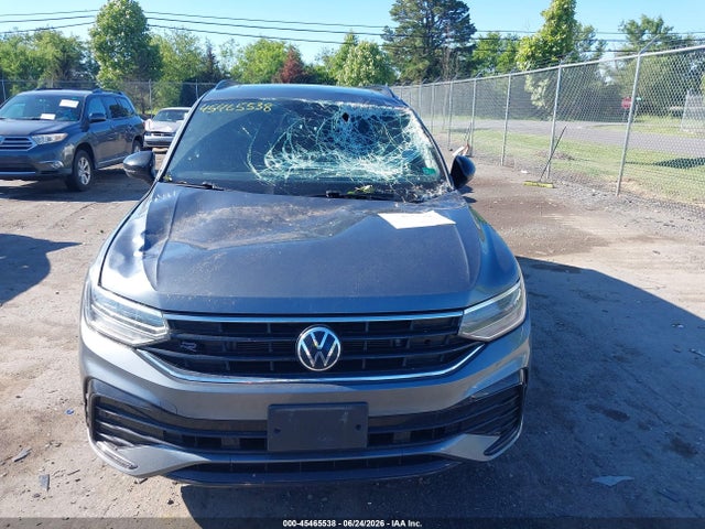 2023 Volkswagen Tiguan 2.0t Se R-line Black მანქანა იყიდება აუქციონზე, vin: 3VVCB7AX0PM126752, აუქციონის ნომერი: 45465538