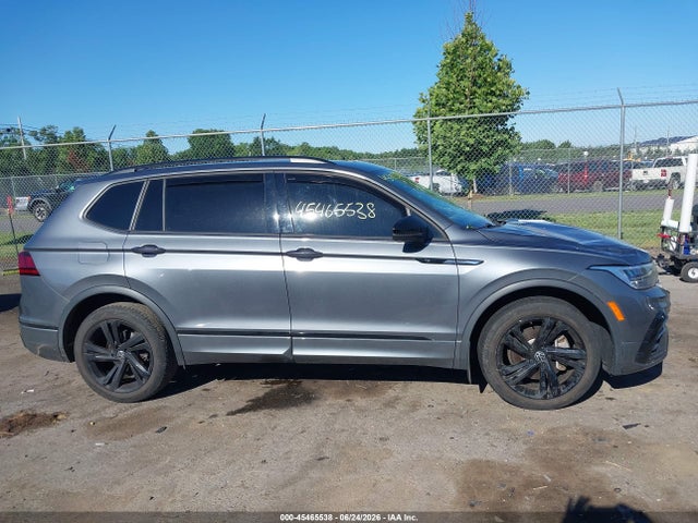 2023 Volkswagen Tiguan 2.0t Se R-line Black მანქანა იყიდება აუქციონზე, vin: 3VVCB7AX0PM126752, აუქციონის ნომერი: 45465538
