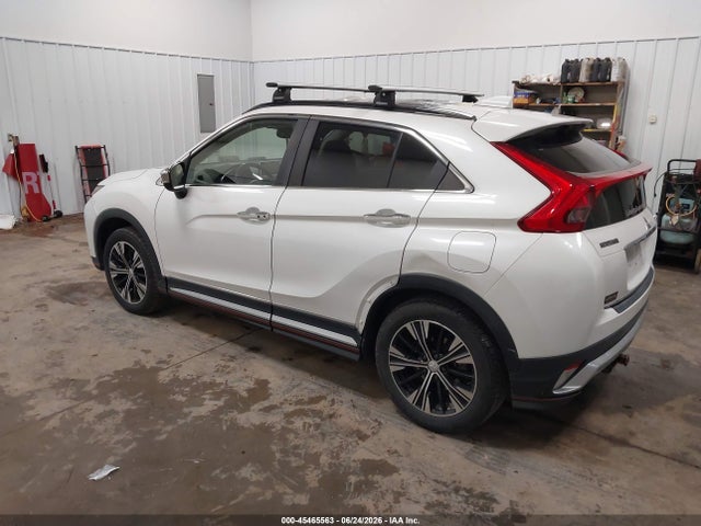2018 Mitsubishi Eclipse Cross Se/sel მანქანა იყიდება აუქციონზე, vin: JA4AT5AA0JZ070301, აუქციონის ნომერი: 45465563