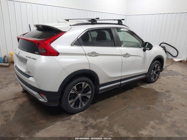 2018 Mitsubishi Eclipse Cross Se/sel მანქანა იყიდება აუქციონზე, vin: JA4AT5AA0JZ070301, აუქციონის ნომერი: 45465563
