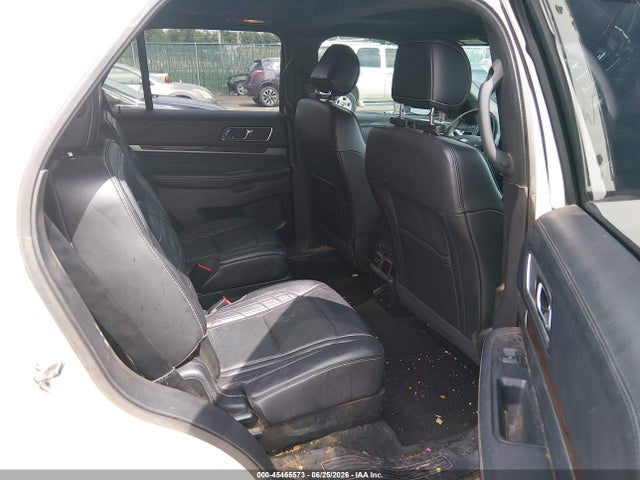 Ford Explorer Platinum 2017 1FM5K8HT5HGB78692 Image 8