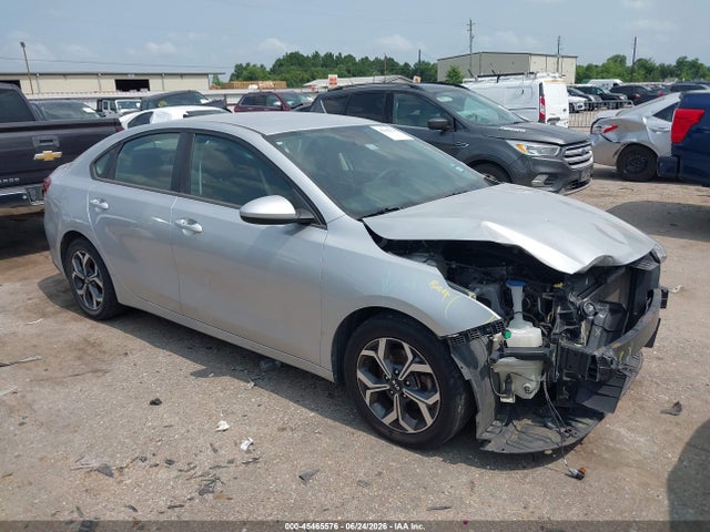 2019 Kia Forte Lxs მანქანა იყიდება აუქციონზე, vin: 3KPF24AD7KE090609, აუქციონის ნომერი: 45465576