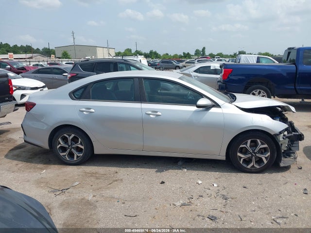 2019 Kia Forte Lxs მანქანა იყიდება აუქციონზე, vin: 3KPF24AD7KE090609, აუქციონის ნომერი: 45465576