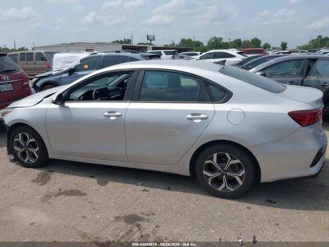 2019 Kia Forte Lxs მანქანა იყიდება აუქციონზე, vin: 3KPF24AD7KE090609, აუქციონის ნომერი: 45465576