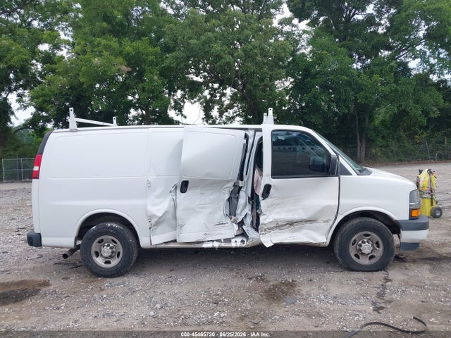 Chevrolet Express 2500 Work Van 2019 1GCWGAFP0K1261870 Image 13