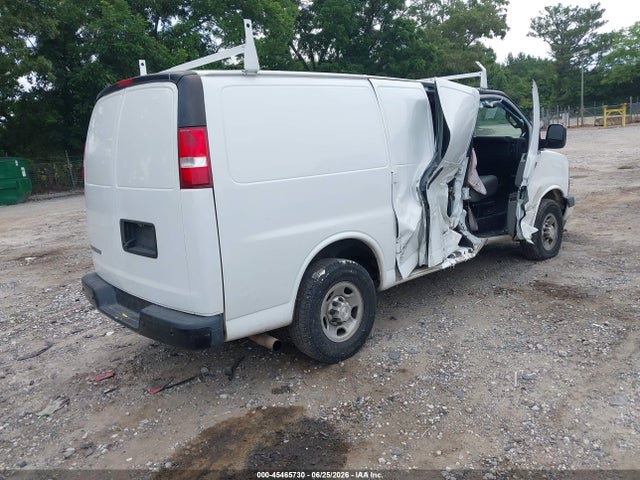 Chevrolet Express 2500 Work Van 2019 1GCWGAFP0K1261870 Image 4