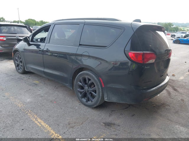 Продаж на аукціоні авто 2018 Chrysler Pacifica Touring Plus, vin: 2C4RC1FG6JR235101, номер лоту: 45465779