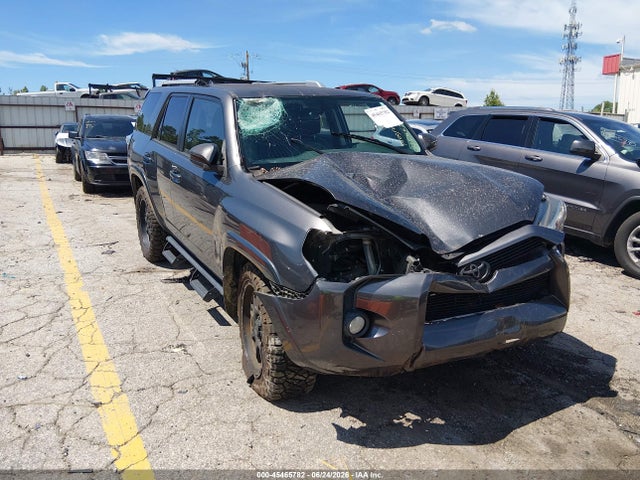 45465782 :رقم المزاد ، JTEZU5JR9J5186000 vin ، 2018 Toyota 4runner Sr5 مزاد بيع