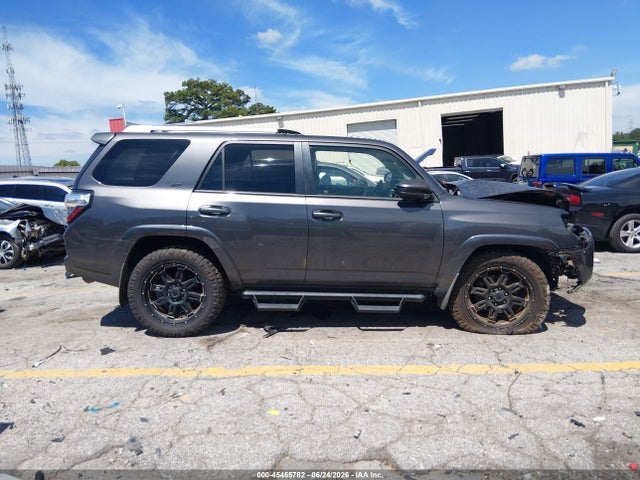 45465782 :رقم المزاد ، JTEZU5JR9J5186000 vin ، 2018 Toyota 4runner Sr5 مزاد بيع