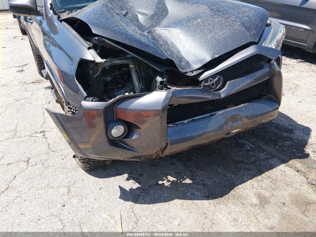45465782 :رقم المزاد ، JTEZU5JR9J5186000 vin ، 2018 Toyota 4runner Sr5 مزاد بيع