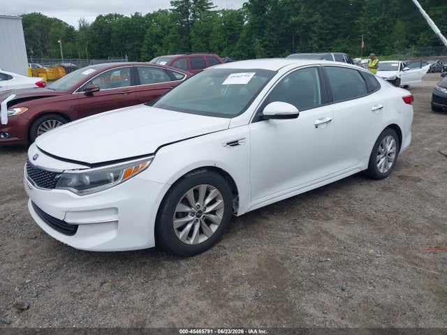 KIA OPTIMA EX 2017 5XXGU4L31HG153142 Image 2