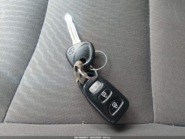 2016 Hyundai Elantra Se მანქანა იყიდება აუქციონზე, vin: 5NPDH4AE6GH758868, აუქციონის ნომერი: 45465912