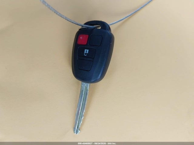 2016 Toyota Corolla Le მანქანა იყიდება აუქციონზე, vin: 5YFBURHE1GP486108, აუქციონის ნომერი: 45465927