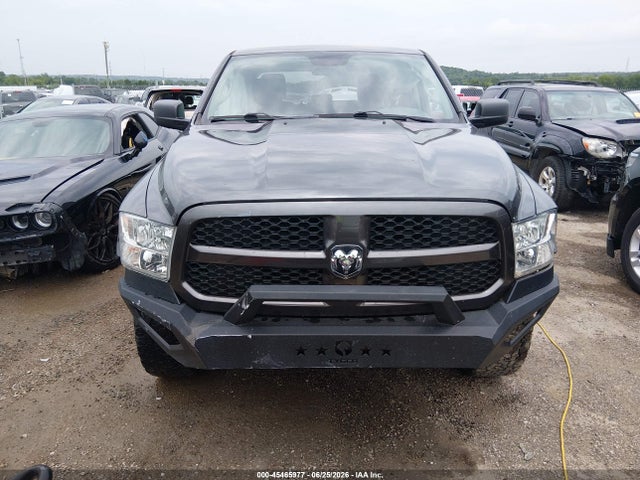 2017 Ram 1500 Express  4x4 6'4 Box მანქანა იყიდება აუქციონზე, vin: 1C6RR7FG9HS606995, აუქციონის ნომერი: 45465977