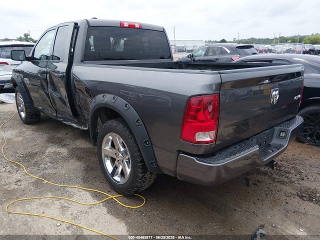2017 Ram 1500 Express  4x4 6'4 Box მანქანა იყიდება აუქციონზე, vin: 1C6RR7FG9HS606995, აუქციონის ნომერი: 45465977