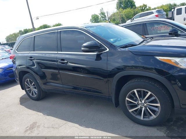 Aukcja sprzedaży 2017 Toyota Highlander Xle, vin: 5TDJZRFH6HS463104, numer aukcji: 45466009