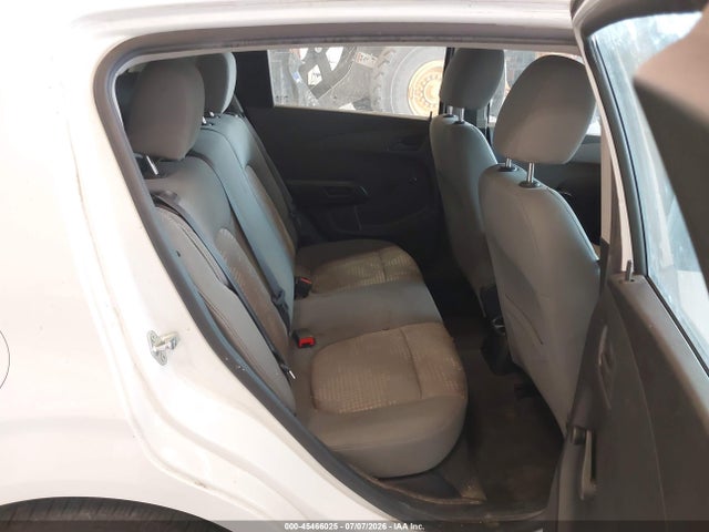 Chevrolet Sonic Ls Auto 2015 1G1JA6SH7F4172429 Image 8