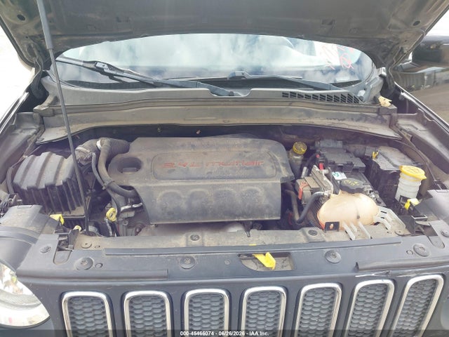 ZACCJABT0FPB69384 Jeep Renegade Latitude