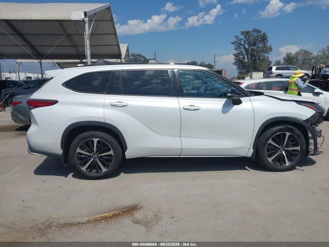 Toyota Highlander Xse 2022 5TDJZRAHXNS117110 Image 14