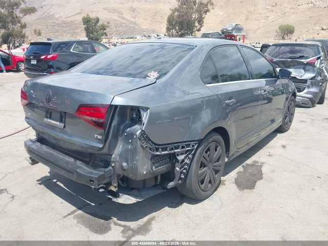 3VW2B7AJ4HM392666 Volkswagen Jetta 1.4t S