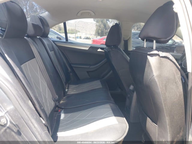 3VW2B7AJ4HM392666 Volkswagen Jetta 1.4t S