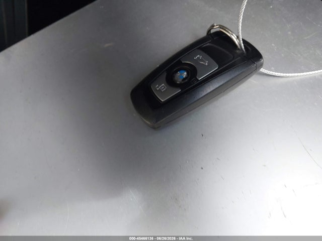 2015 Bmw 320i Xdrive მანქანა იყიდება აუქციონზე, vin: WBA3C3C54FK202752, აუქციონის ნომერი: 45466136