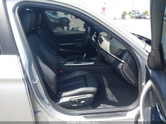 2015 Bmw 320i Xdrive მანქანა იყიდება აუქციონზე, vin: WBA3C3C54FK202752, აუქციონის ნომერი: 45466136