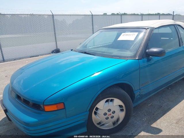 1993 Oldsmobile Cutlass Supreme მანქანა იყიდება აუქციონზე, vin: 1G3WT34T2PD339790, აუქციონის ნომერი: 45466149