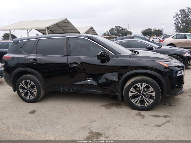 JN8BT3BA6PW412555 Nissan Rogue Sv Fwd