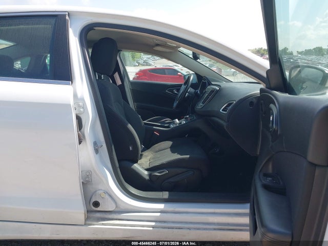 Продажа на аукционе авто 2016 Chrysler 200 Limited, vin: 1C3CCCAB6GN154249, номер лота: 45466245