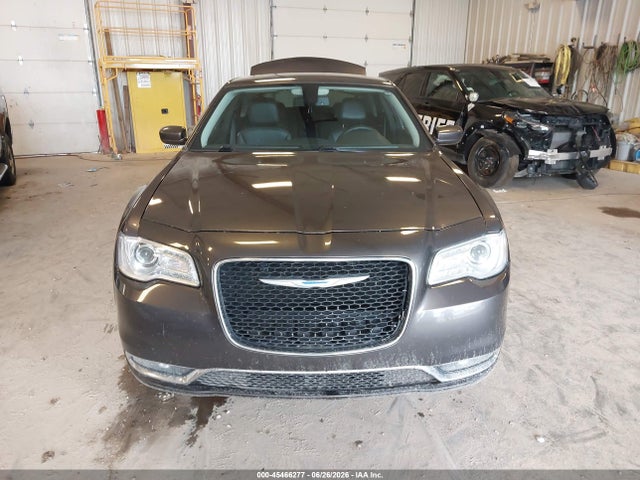 45466277 :رقم المزاد ، 2C3CCARG4HH582626 vin ، 2017 Chrysler 300 Limited Awd مزاد بيع