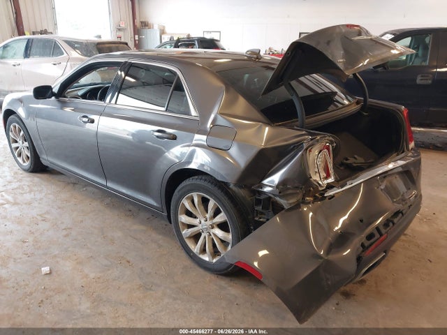 45466277 :رقم المزاد ، 2C3CCARG4HH582626 vin ، 2017 Chrysler 300 Limited Awd مزاد بيع