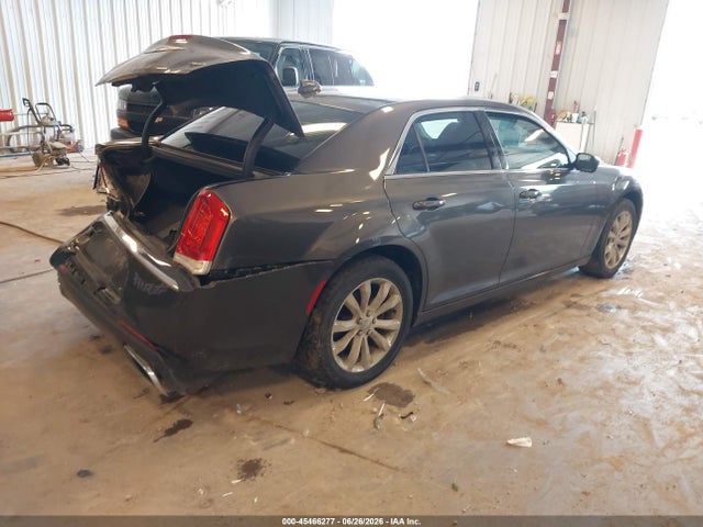 45466277 :رقم المزاد ، 2C3CCARG4HH582626 vin ، 2017 Chrysler 300 Limited Awd مزاد بيع