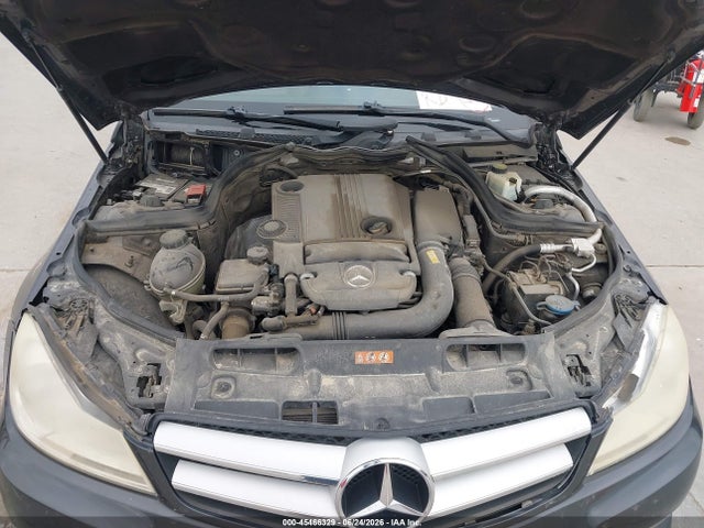 45466329 :رقم المزاد ، WDDGJ4HB6CF858024 vin ، 2012 Mercedes-benz C 250 مزاد بيع