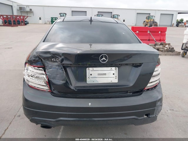 45466329 :رقم المزاد ، WDDGJ4HB6CF858024 vin ، 2012 Mercedes-benz C 250 مزاد بيع