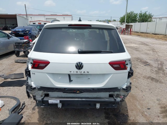 Продажа на аукционе авто 2023 Volkswagen Tiguan 2.0t Se R-line Black, vin: 3VVCB7AX1PM005521, номер лота: 45466354