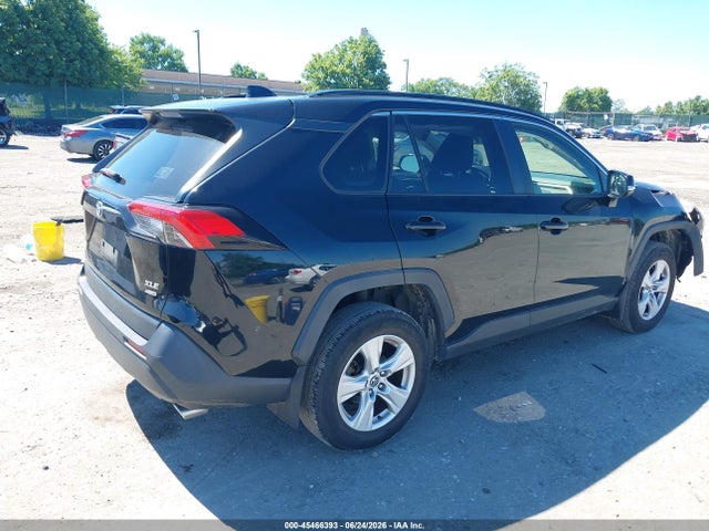 Toyota Rav4 Xle 2019 JTMP1RFV4KD033775 Image 4