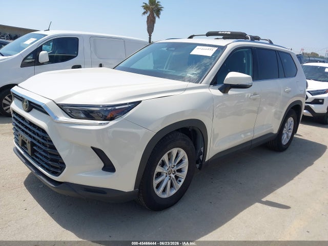 Toyota Grand Highlander Xle/limited 2024 5TDAAAA59RS002065 Image 2