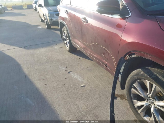 Toyota Highlander Le Plus V6 2016 5TDBKRFH5GS241449 Image 17
