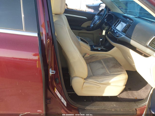 Toyota Highlander Le Plus V6 2016 5TDBKRFH5GS241449 Image 5