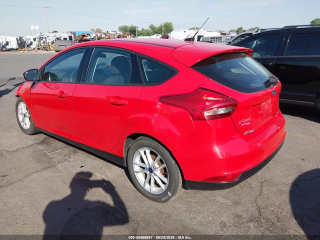 Ford FOCUS SE 2016 1FADP3K24GL373554 Image 3