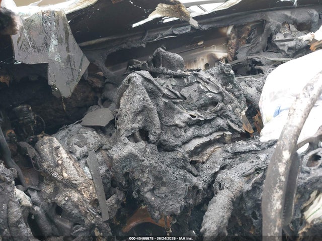 4T1BF1FKXFU932502 Toyota CAMRY LE