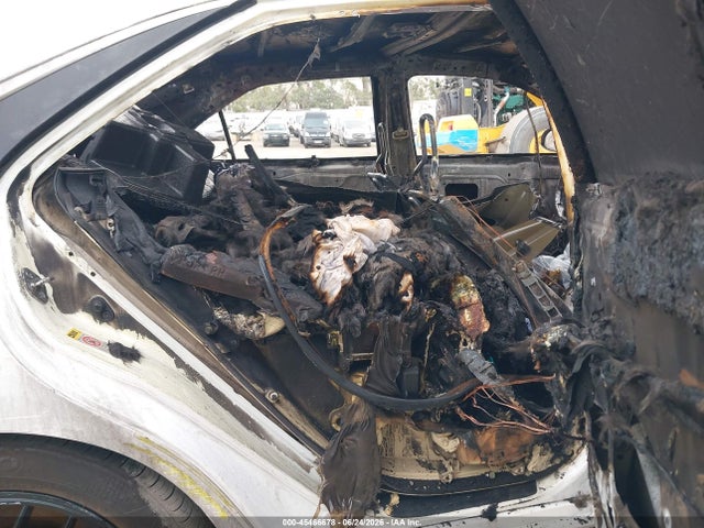4T1BF1FKXFU932502 Toyota CAMRY LE