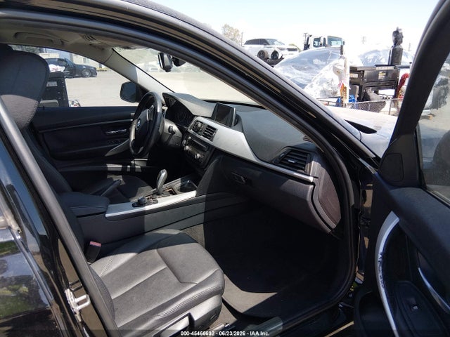 Продаж на аукціоні авто 2014 Bmw 320i, vin: WBA3B1C54EK132188, номер лоту: 45466692