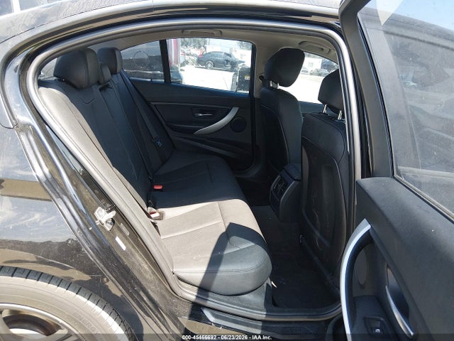 Продаж на аукціоні авто 2014 Bmw 320i, vin: WBA3B1C54EK132188, номер лоту: 45466692