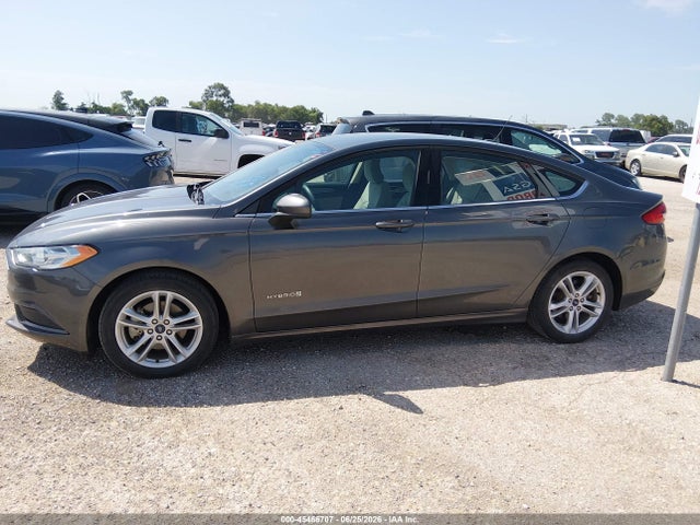 3FA6P0UU2JR243609 Ford Fusion Hybrid S