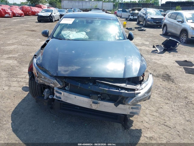 1N4BL4DV0NN361967 Nissan Altima Sv Fwd