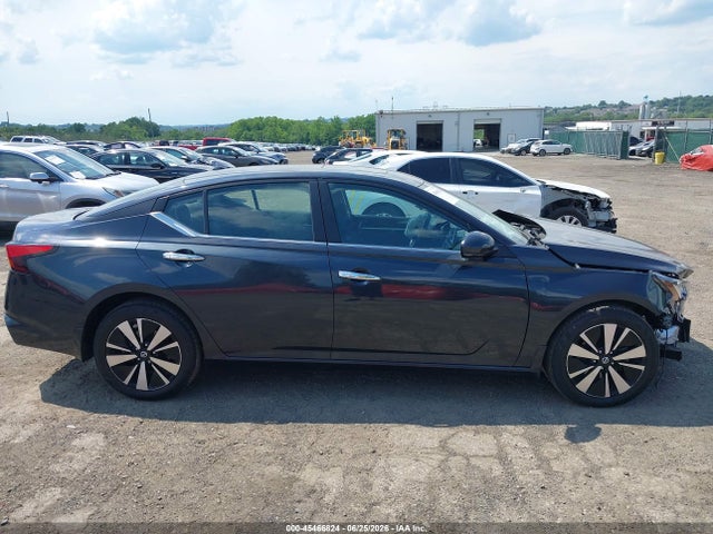 1N4BL4DV0NN361967 Nissan Altima Sv Fwd